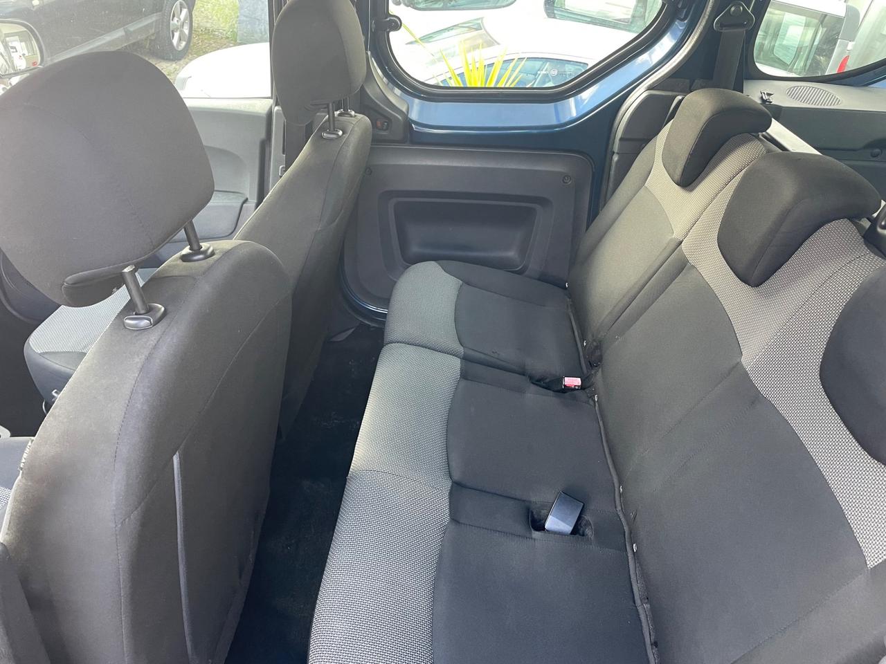 Dacia Dokker 1.6 8V 100CV GPL Ambiance 5 posti