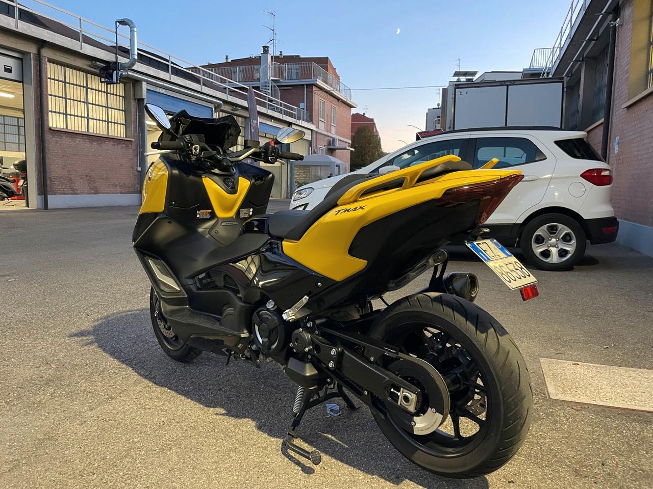 Yamaha TMAX 560 2022- TAGLIANDATO COMPLETO 11/2025