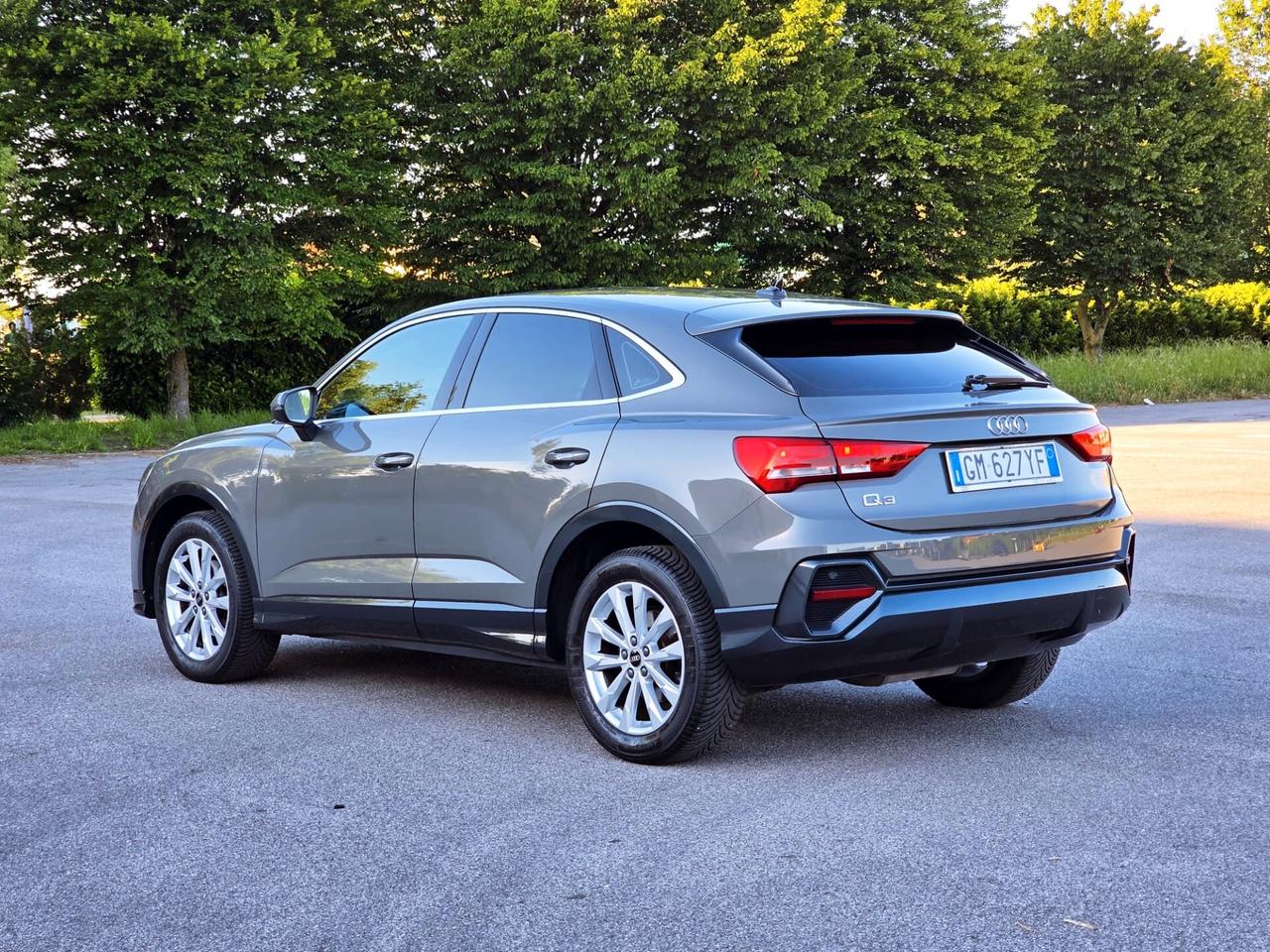 Audi Q3 35 TDI S tronic Business 2023