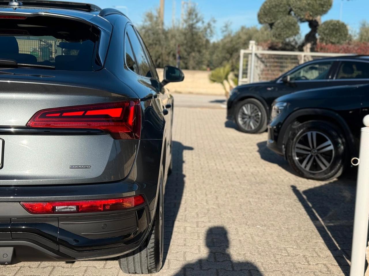 Q5 SPB 40 TDI 204cv quattro S-Line + Tetto + Daytona Grey