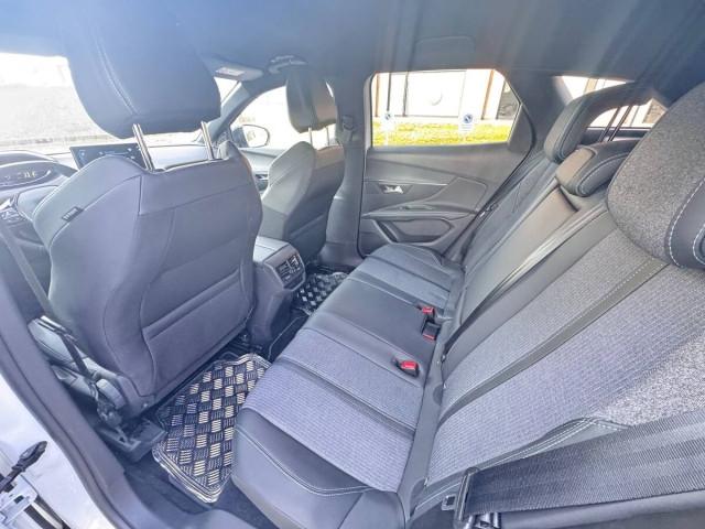 Peugeot 3008 II 1.2 hybrid 48V Allure Pack 136cv e-dcs6