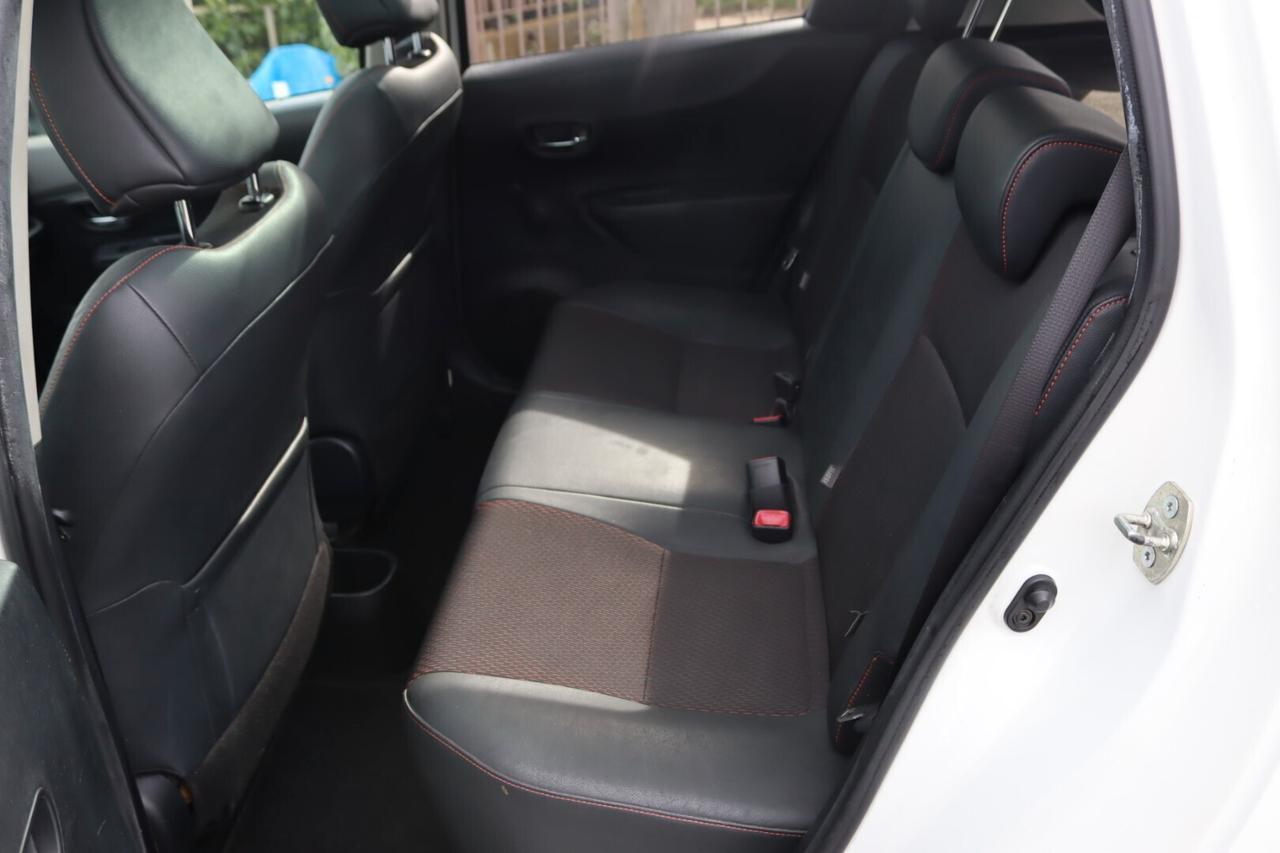 Toyota Yaris 1.4 D-4D 5 porte PANORAMA C.AUTOMATICO