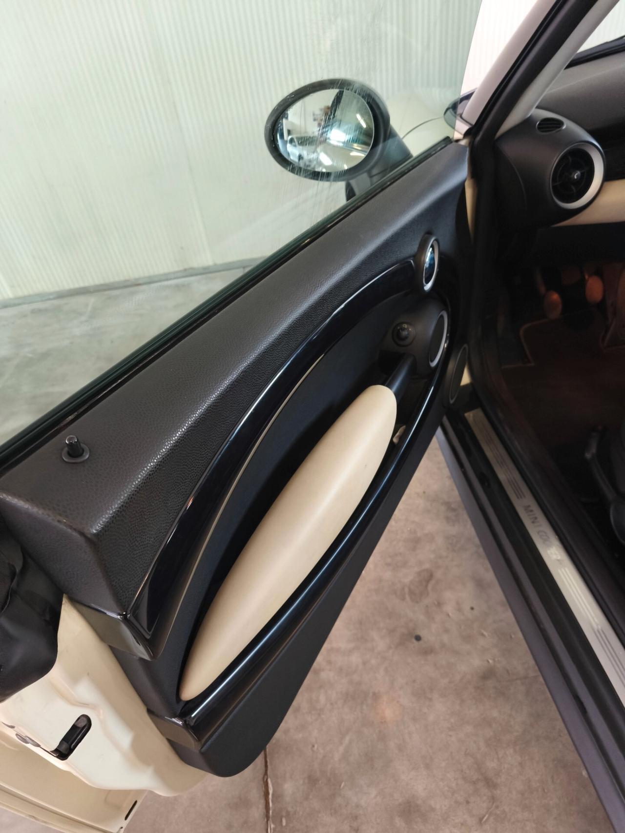 Mini 1.6 16V Cooper D