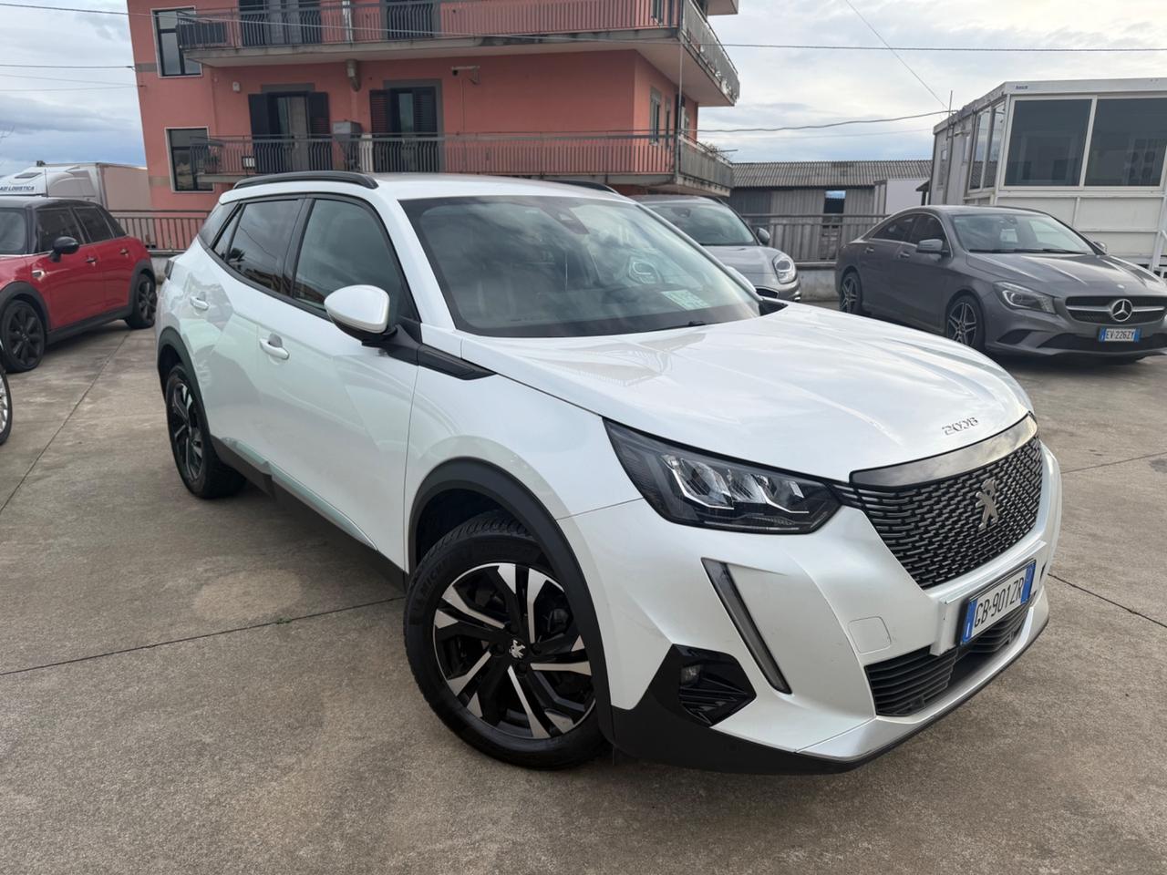 Peugeot 2008 PureTech 100 S&S Allure