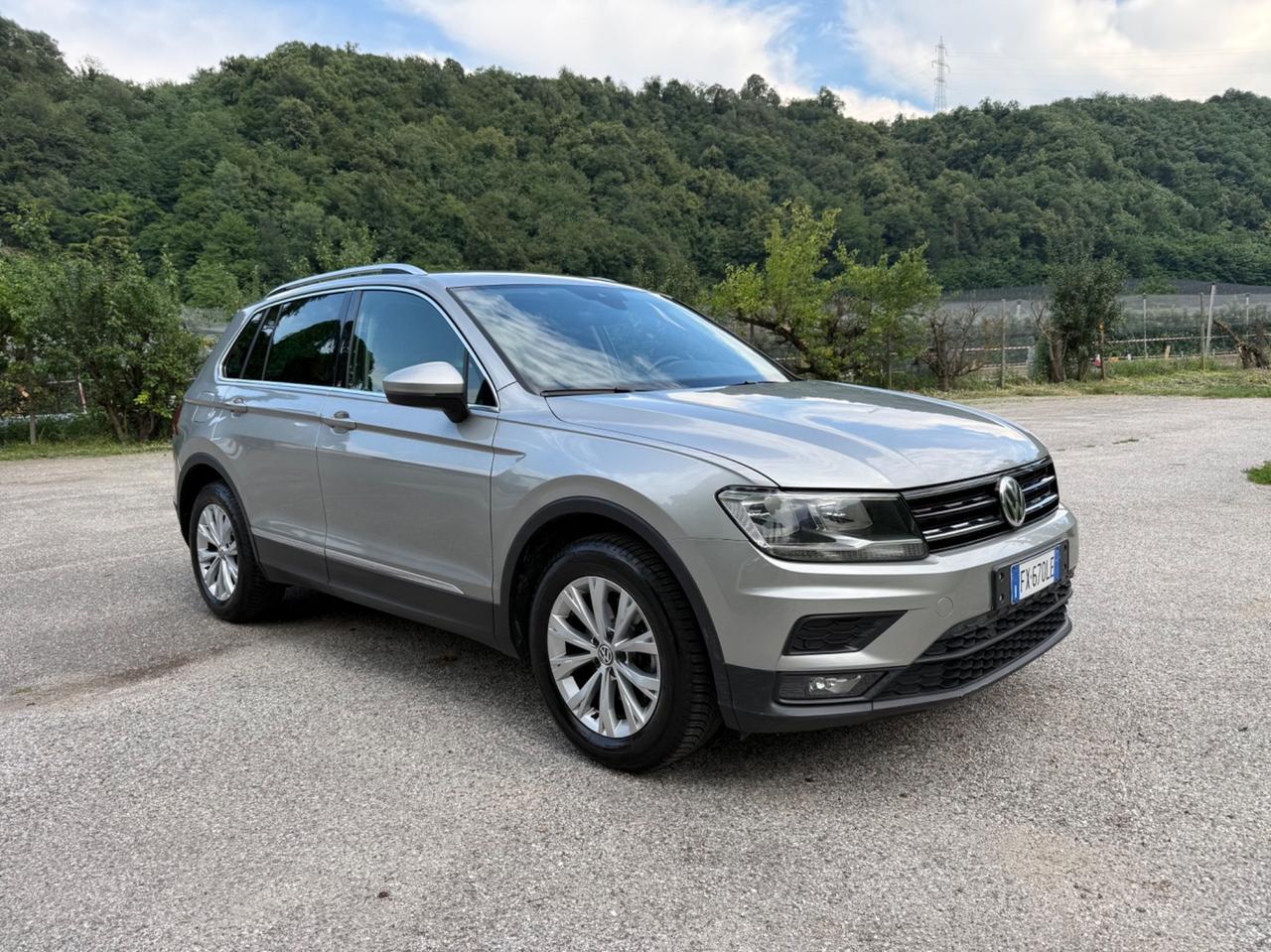 Volkswagen Tiguan 2.0 TDI SCR DSG Business BlueMotion Technology