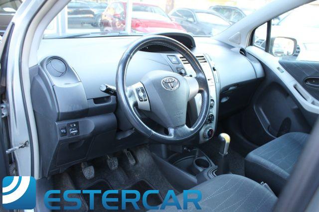 TOYOTA Yaris 1.0 5 porte