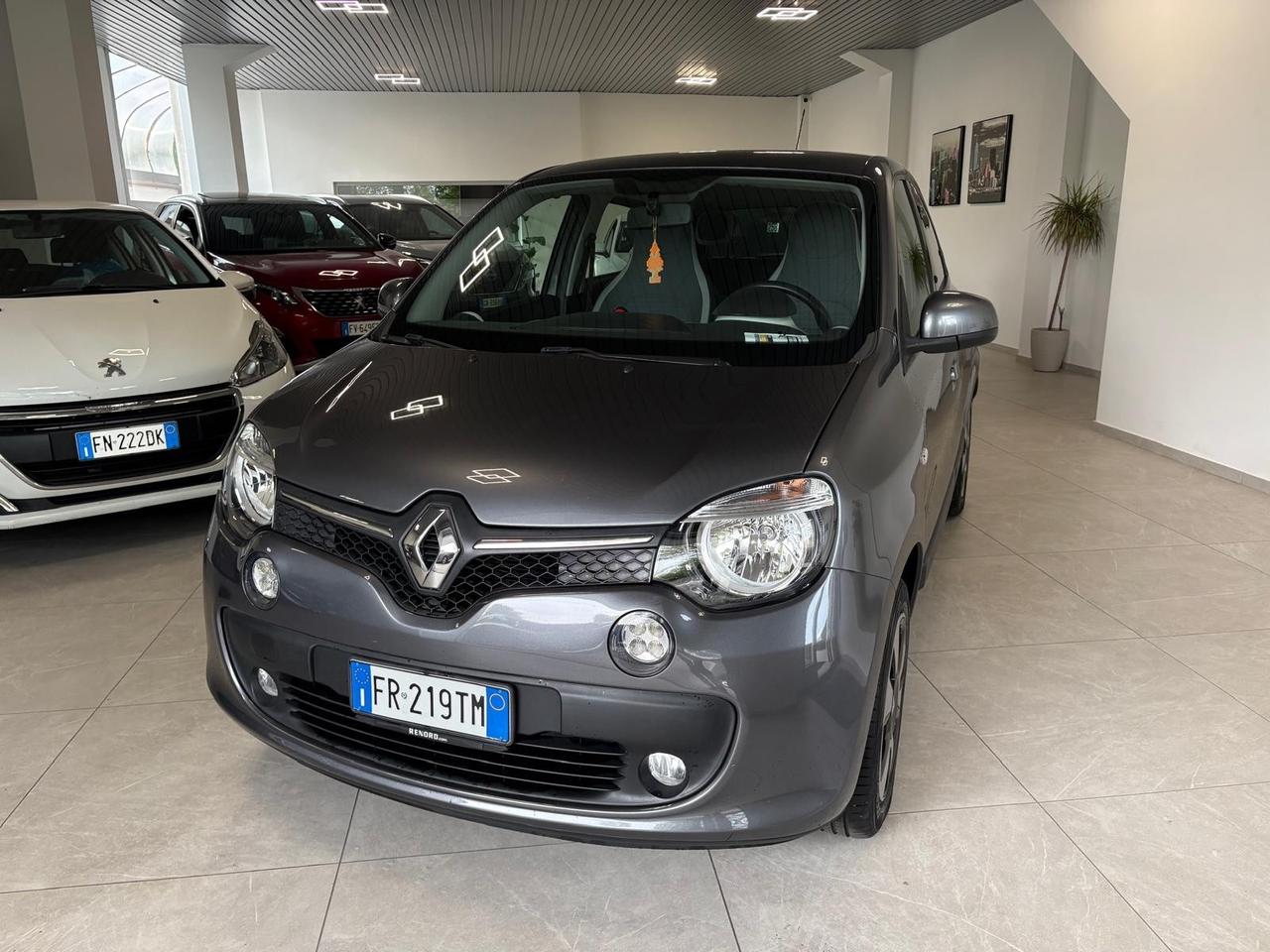 Renault Twingo SCe EDC Lovely