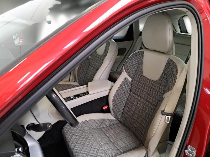 VOLVO XC60 T6 Plug-in AWD auto Recharge Inscription Expression