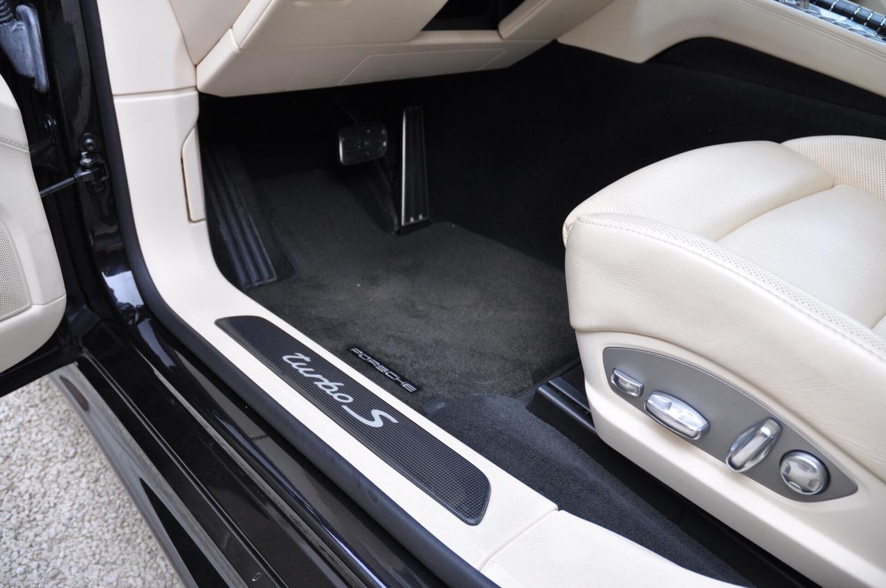 Porsche Panamera 4.8 Turbo S