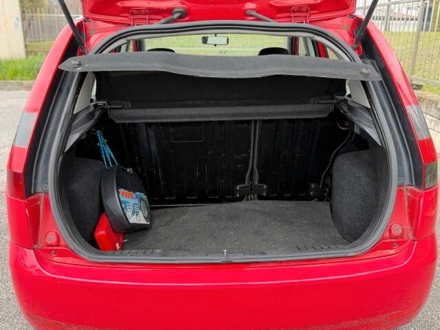 Ford Fiesta 1.2 16V 5p. euro 4 ok neopatentati