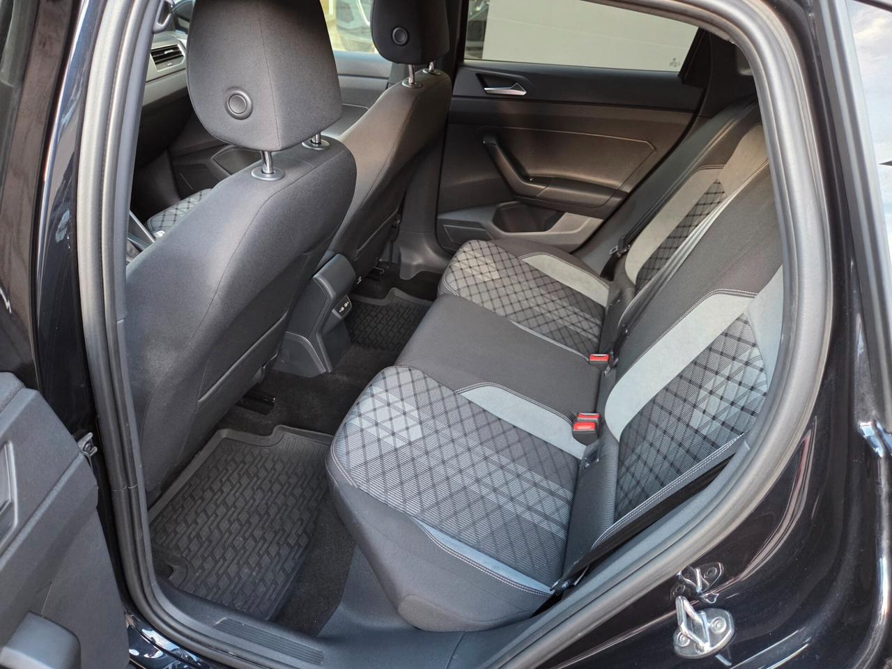 Volkswagen Taigo 1.5 TSI 150 CV DSG R-Line