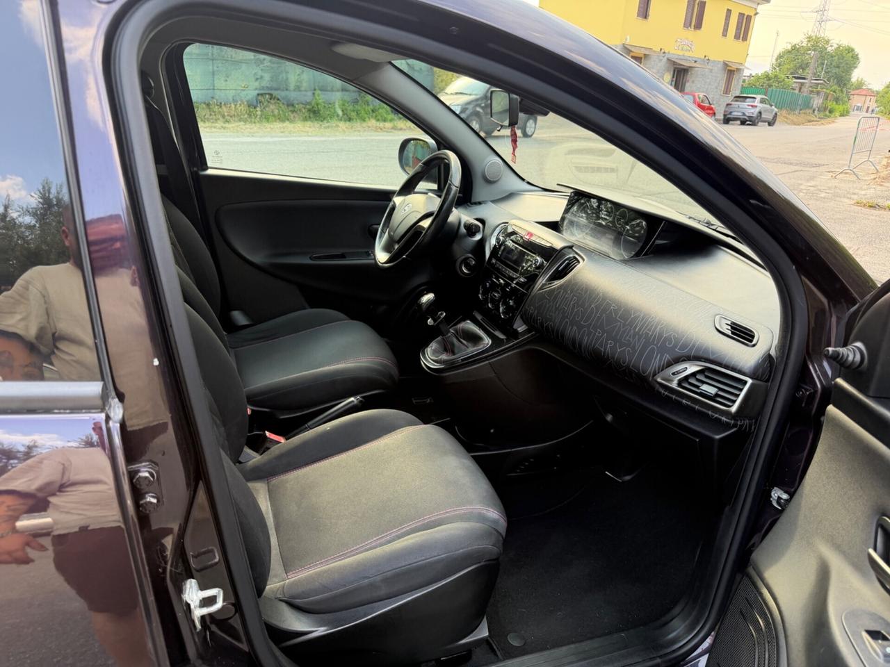 Lancia Ypsilon 1.2 69 CV 5 porte GPL Ecochic Elefantino