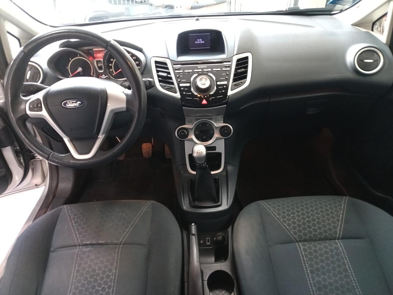 Ford Fiesta 1.4 TDCi 70CV 3 porte Titanium