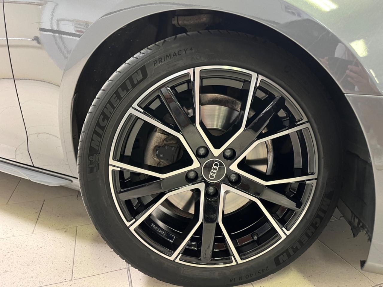 Audi A4 Avant 35 TDI/163 CV S tronic line edition