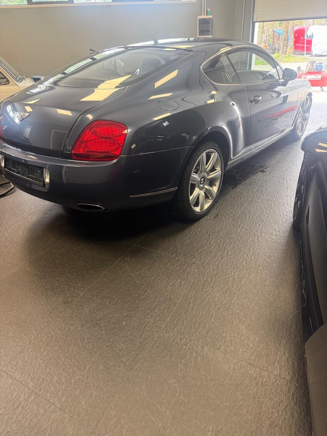 Bentley Continental GT