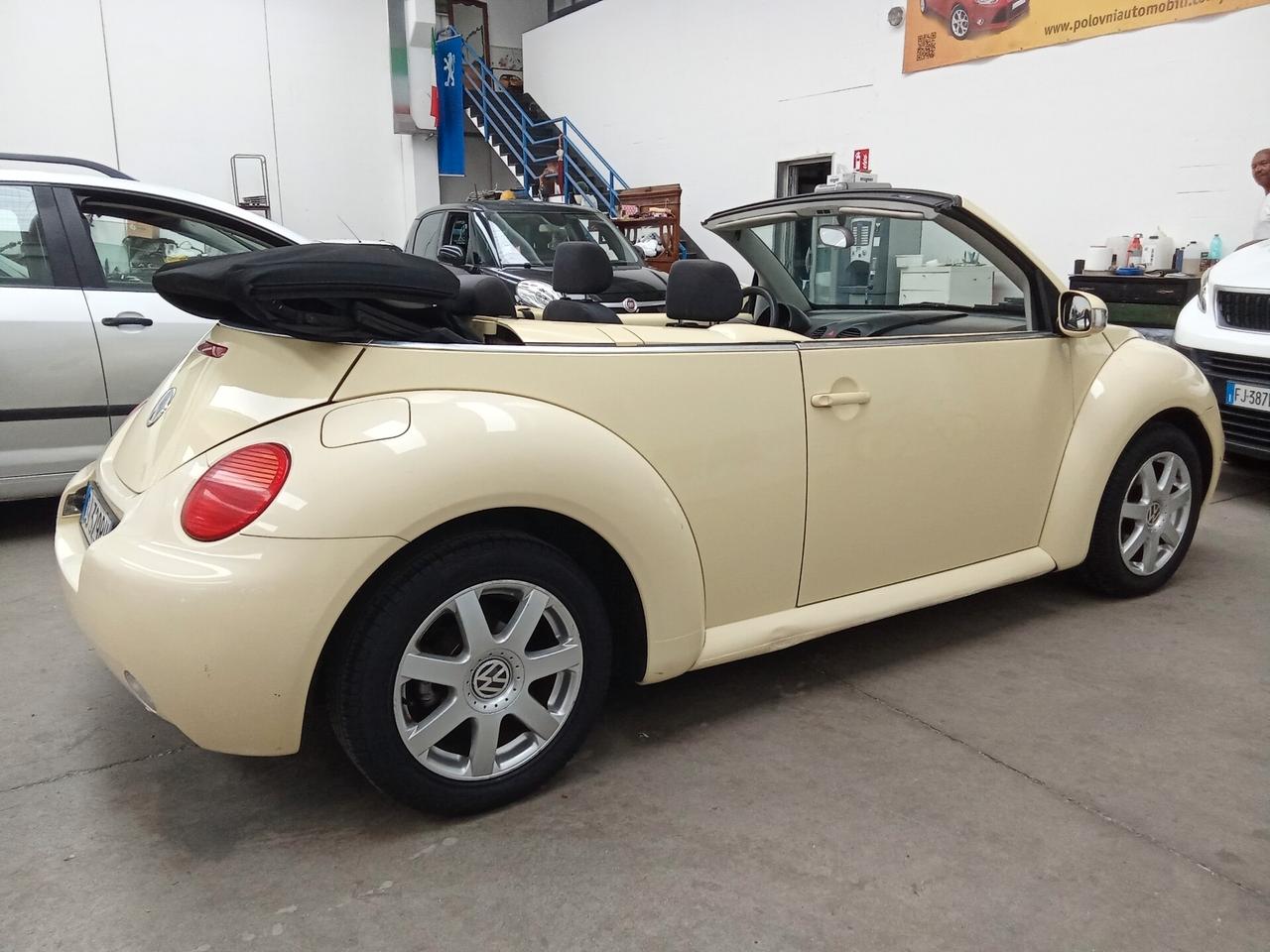 Volkswagen New Beetle 1.4 16V Cabrio