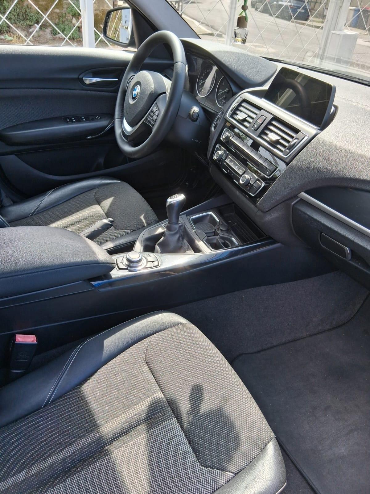Bmw 116 116d 5p. Urban