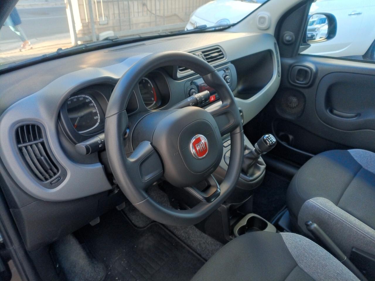 Fiat Panda 1.2 Connected by Wind