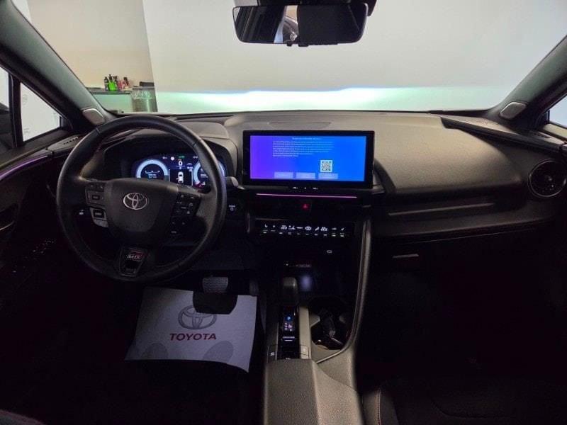 Toyota C-HR (2023-) 2.0 HV AWD GR Sport Premiere