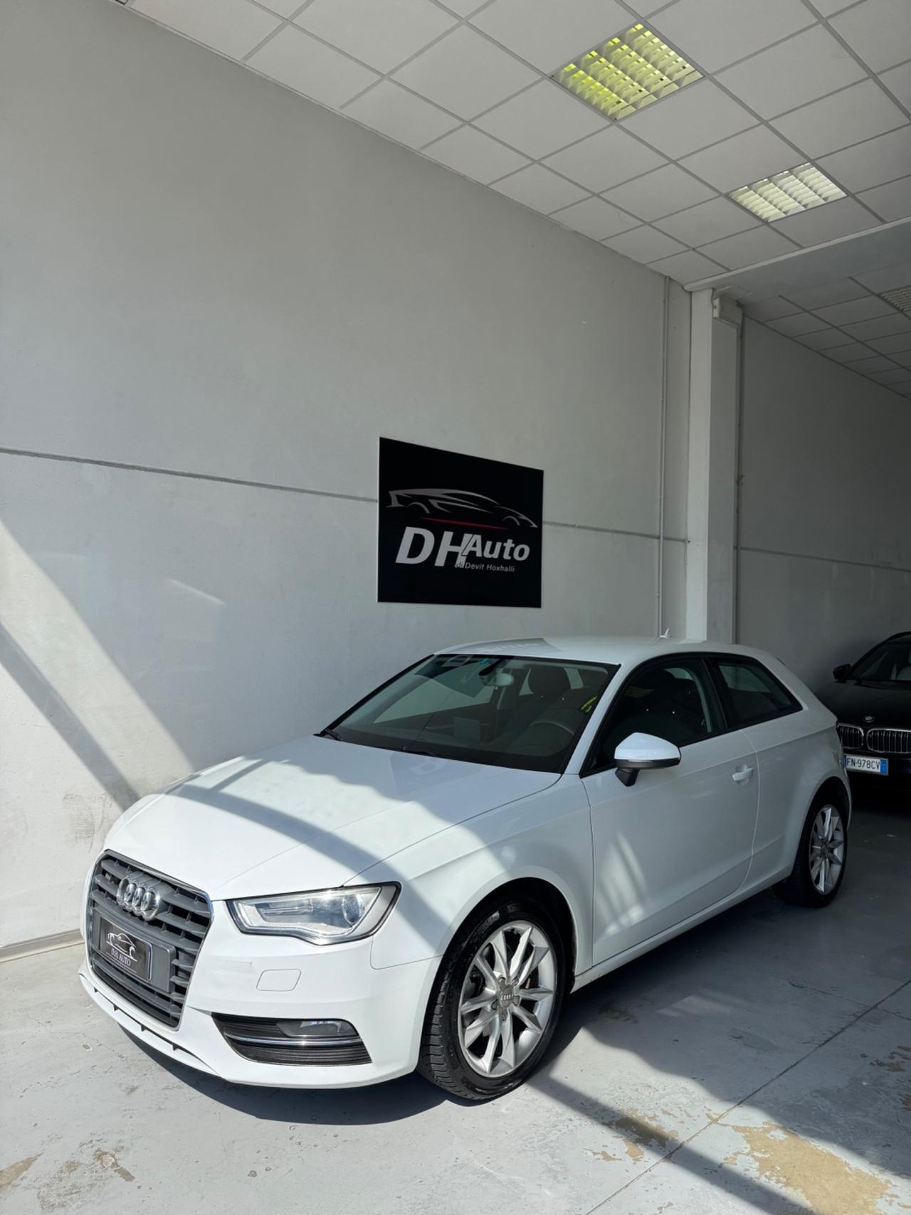 Audi A3 Sedan 1.6 TDI clean diesel Ambition