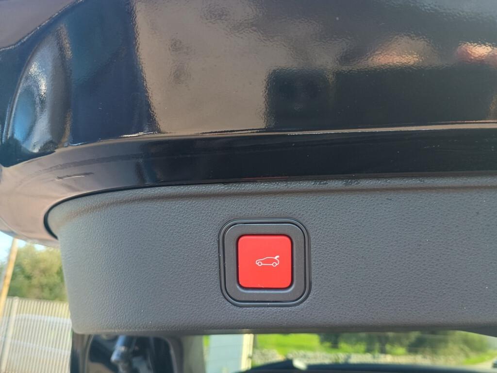 Alfa Romeo Junior 1.2 136 CV Hybrid eDCT6 Speciale