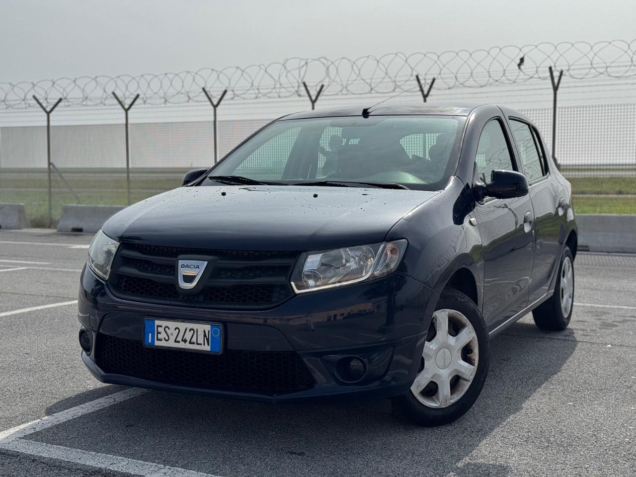 DACIA SANDERO 1.2 BENZINA 75CV NEO PATENTATI 12 MESI DI GARANZIA