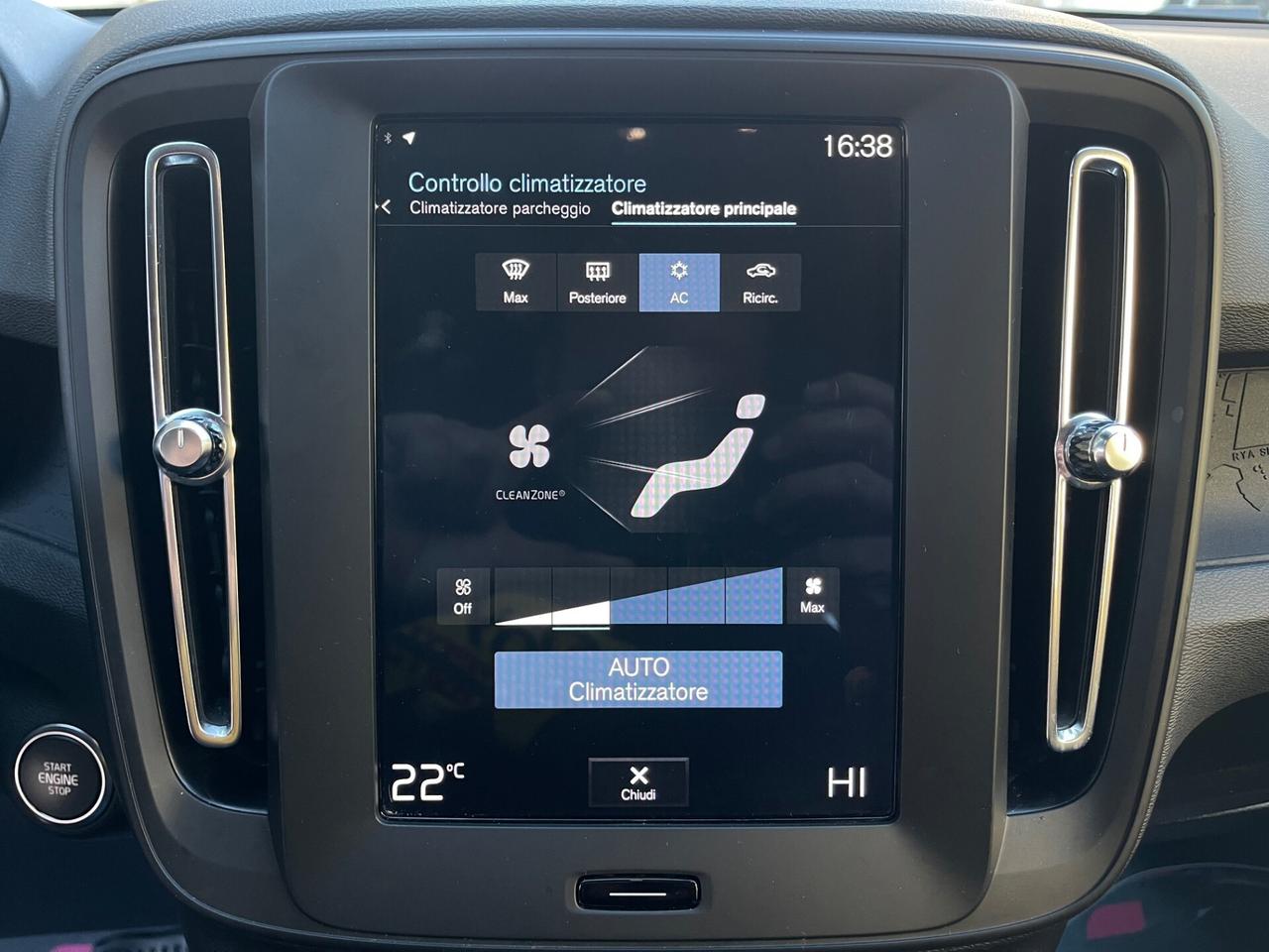 VOLVO XC40 D3 Geartronic Momentum 2020