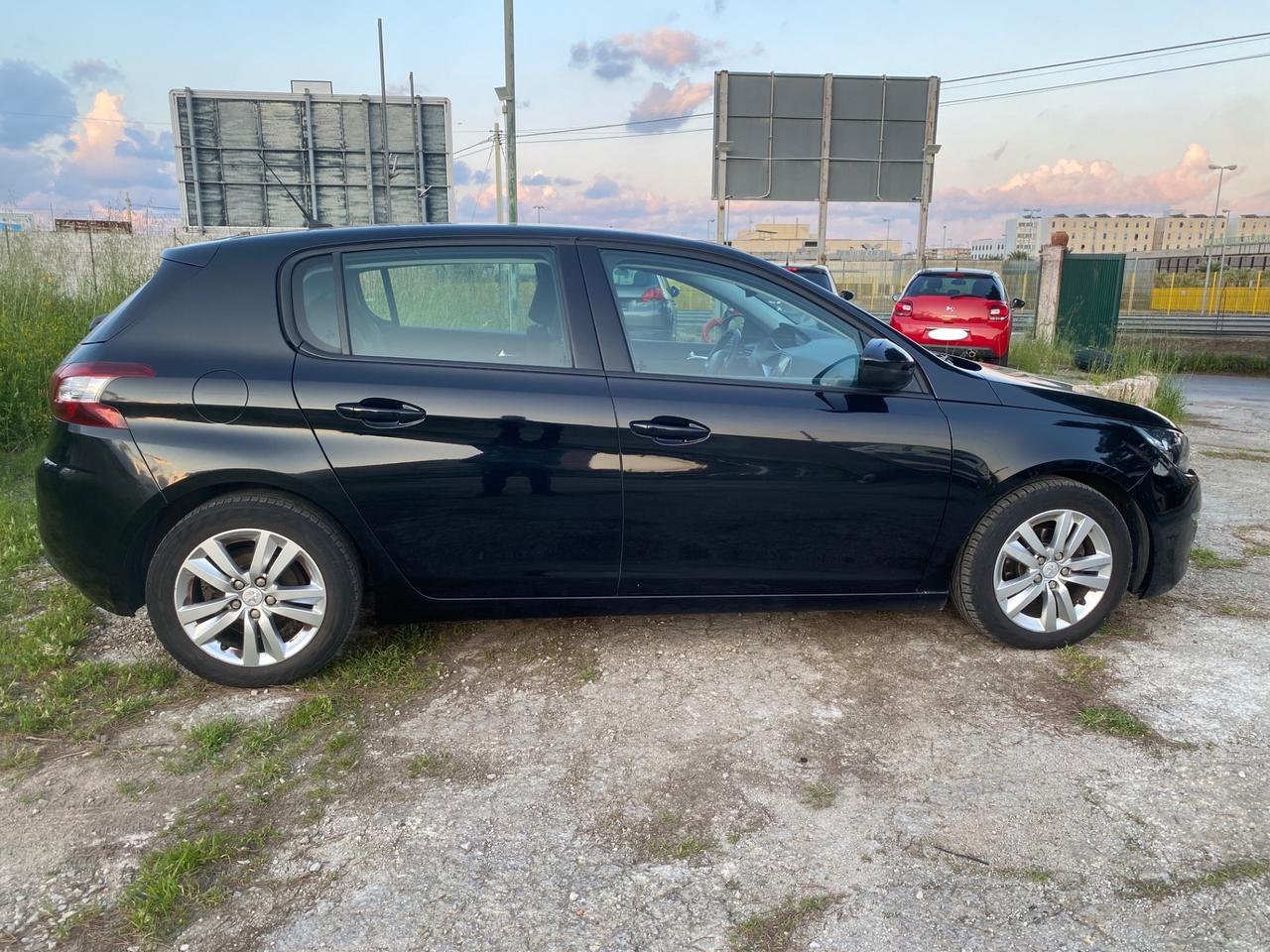 Peugeot 308 1.6 HDi 92 CV Active TUTTO INCLUSO