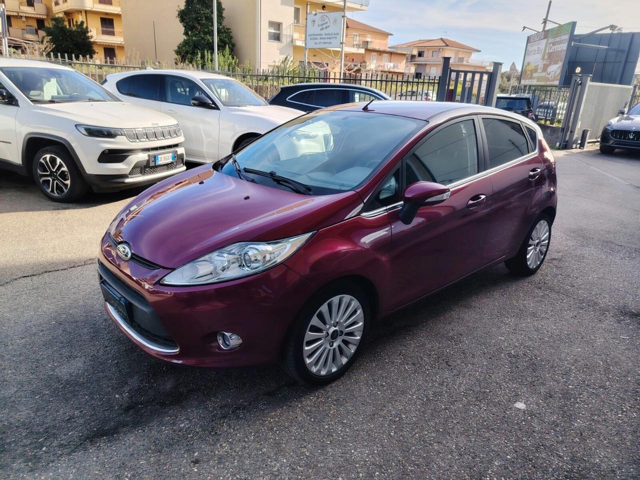 Ford Fiesta 1.6 TDCi 90CV 5 porte DPF Titanium