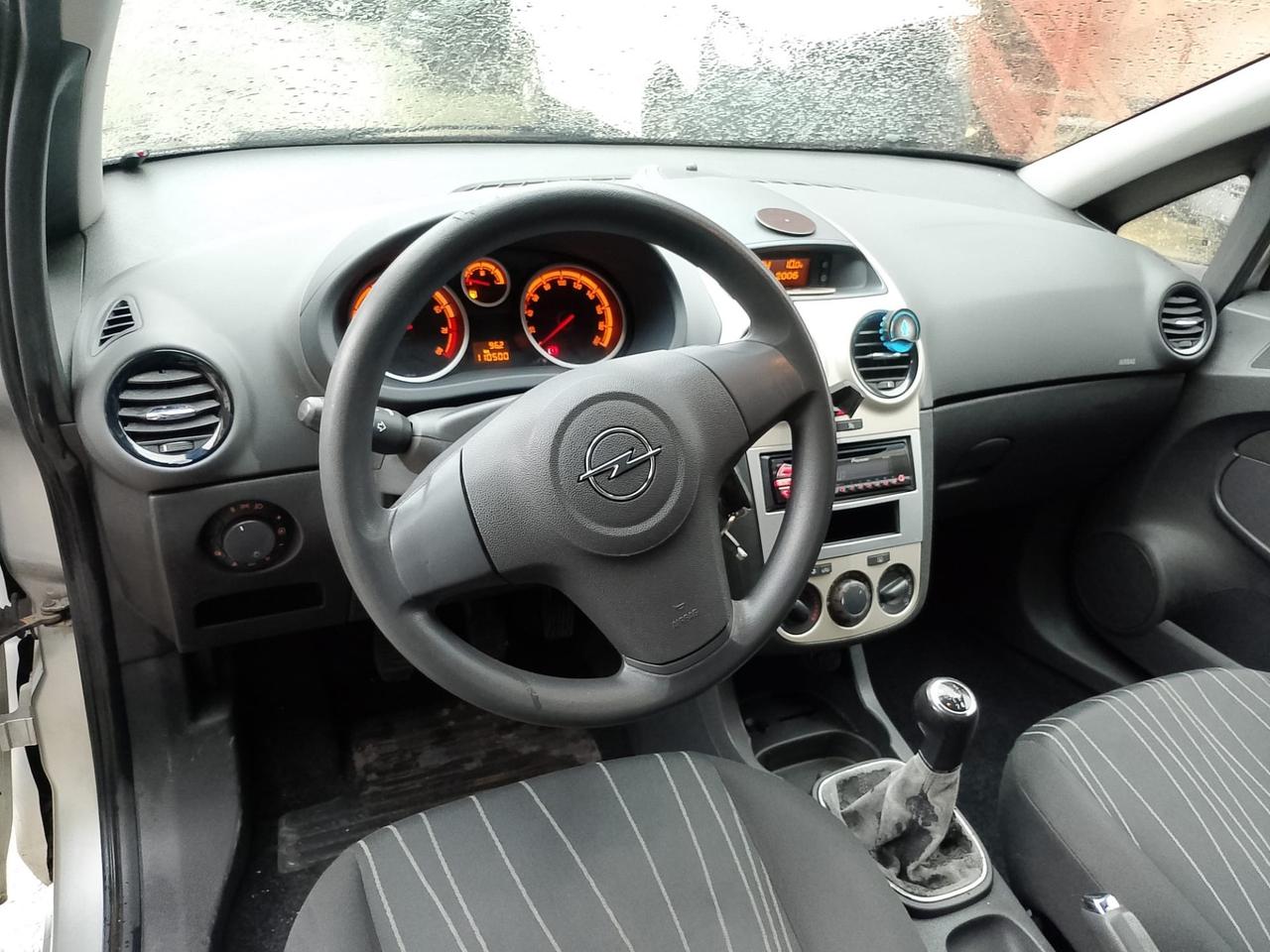 Opel Corsa 1.2 3 porte Sport