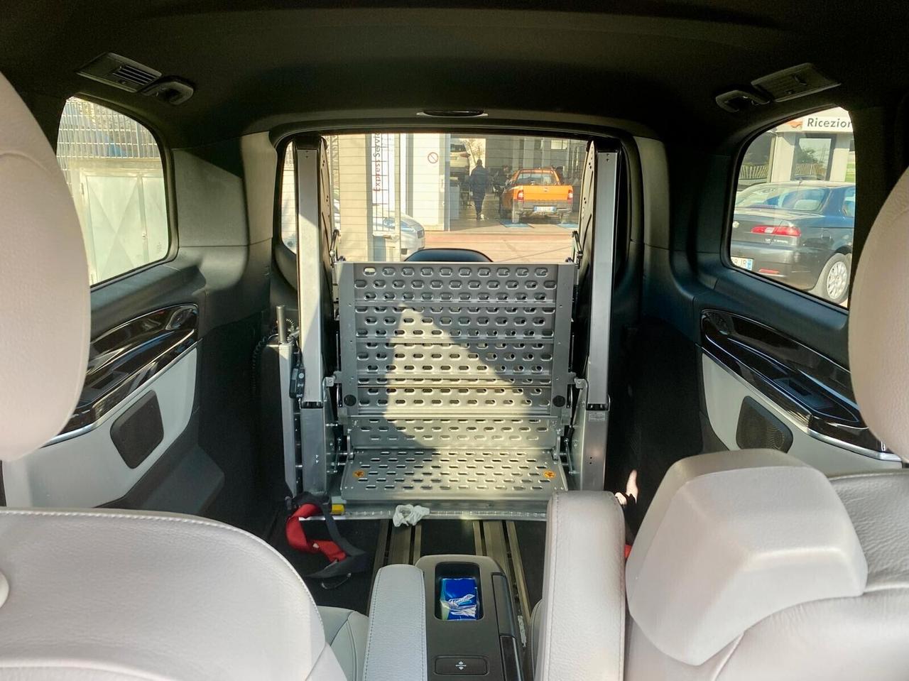 Mercedes V 200 d 136 CV allestimento disabili