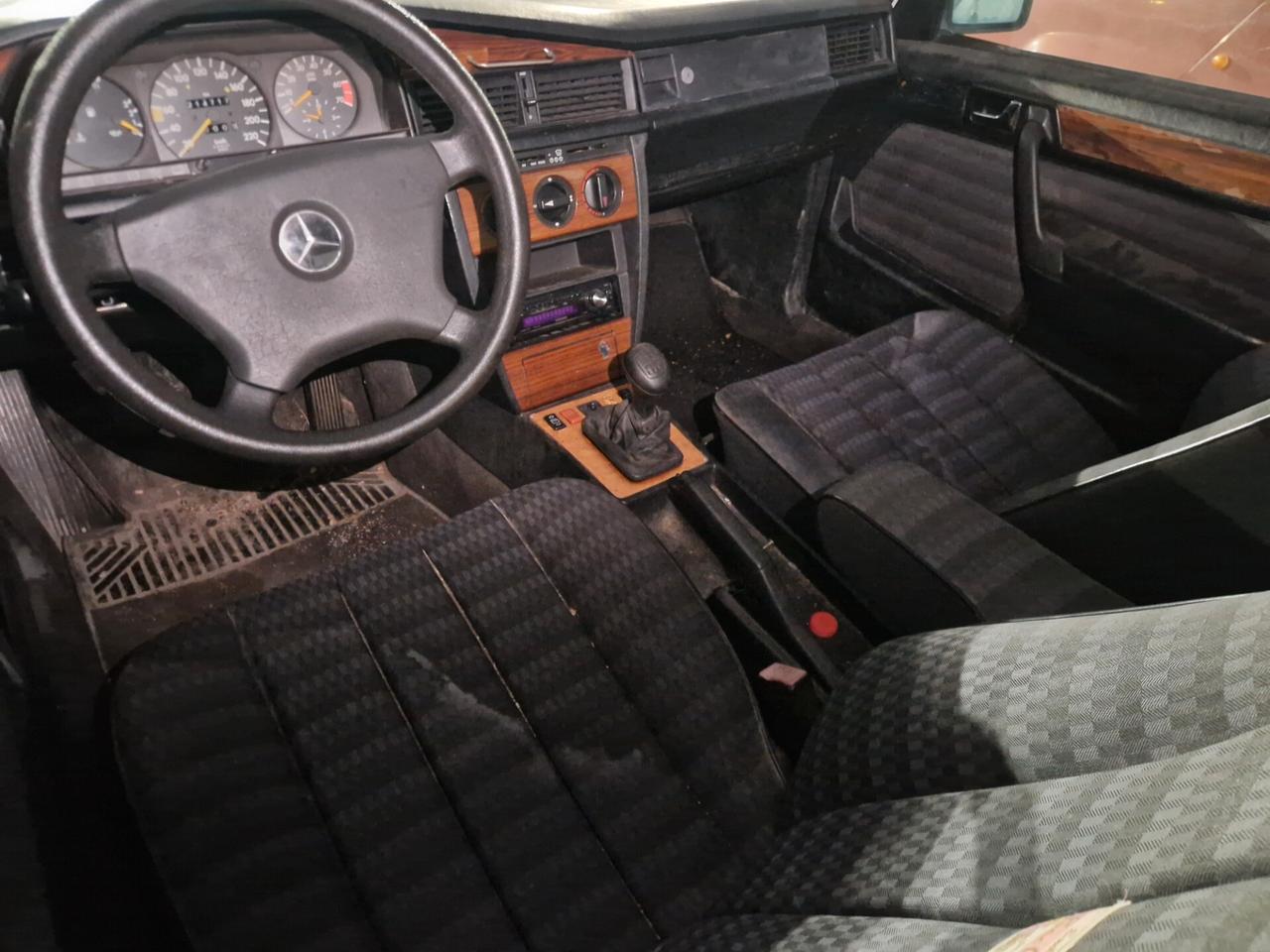 Mercedes-benz 190 2.0 NON MARCIANTE