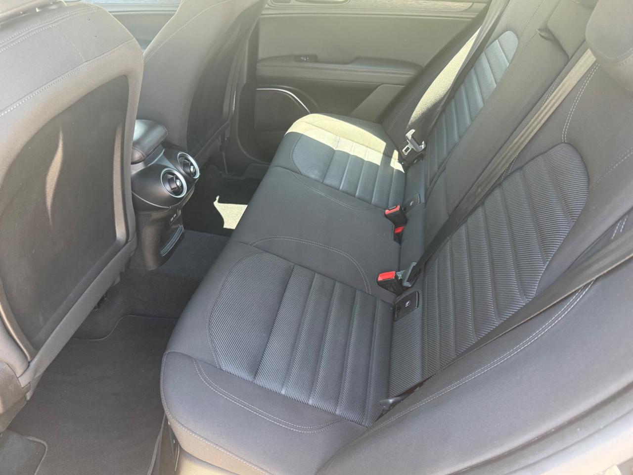 Alfa Romeo Stelvio 2.2 Turbodiesel 160 CV AT8 RWD Super