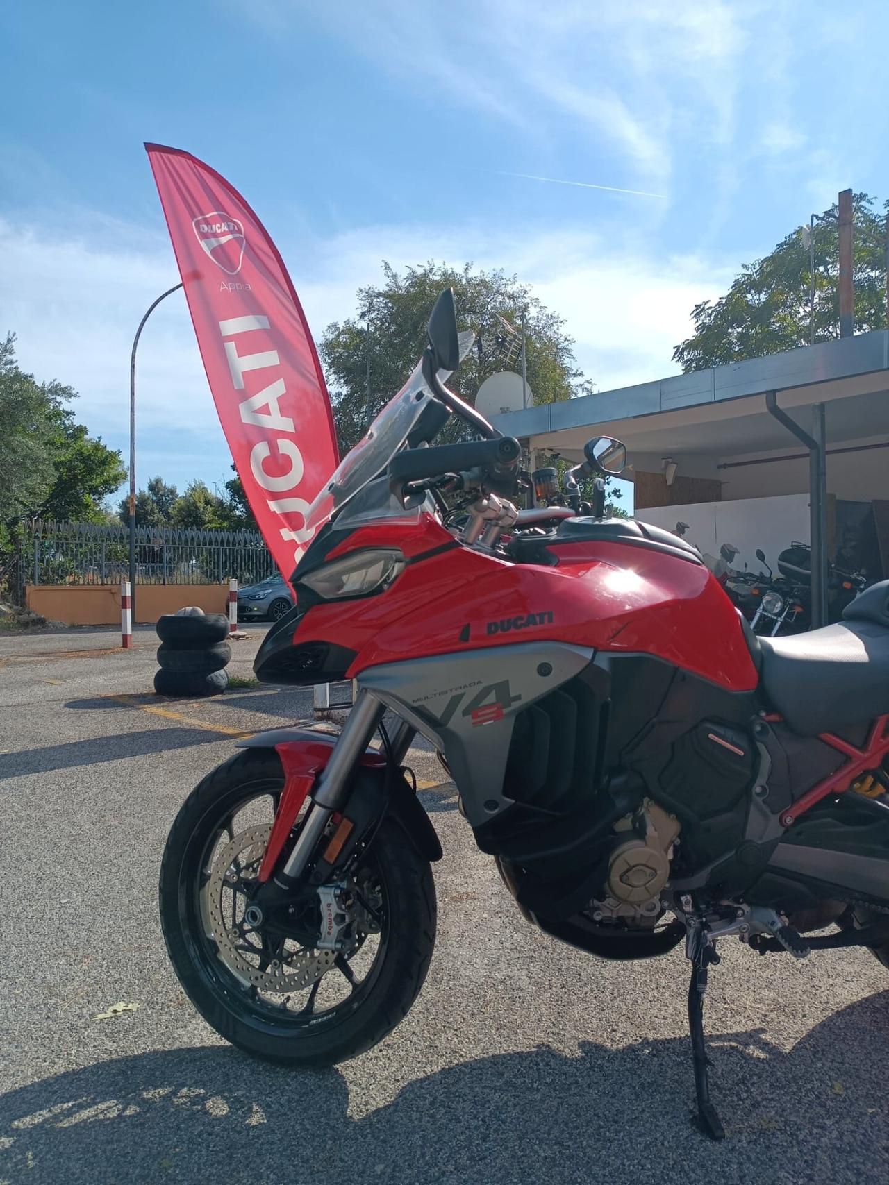 Ducati Multistrada V4 S TRAVEL RADAR