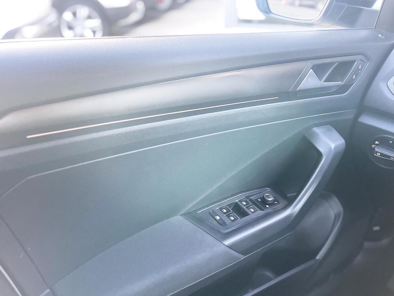 Volkswagen T-Roc 1.0 TSI Benzina 115CV E6 Neo - 2019