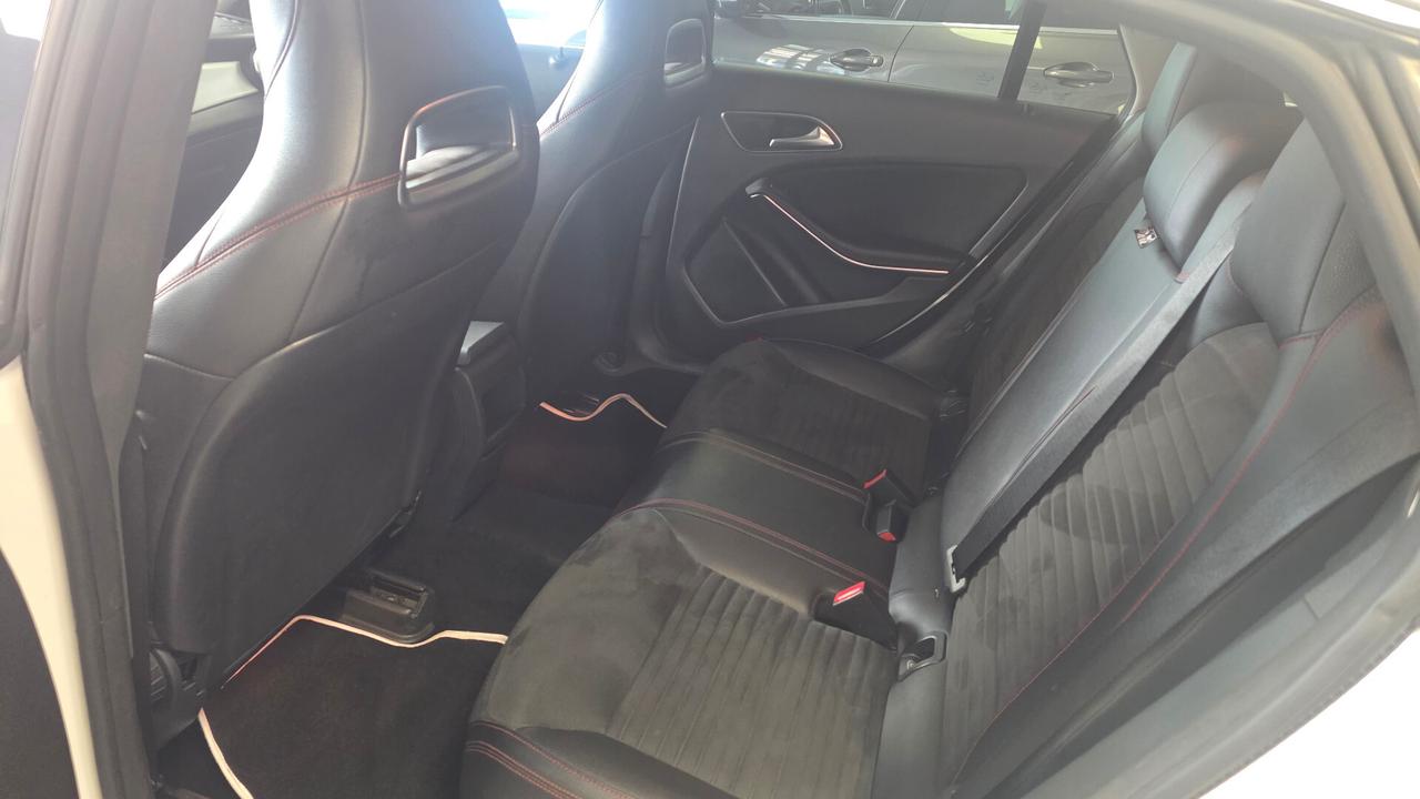 Mercedes-benz CLA 200 d Premium PLUS GARANZIA 12 MESI