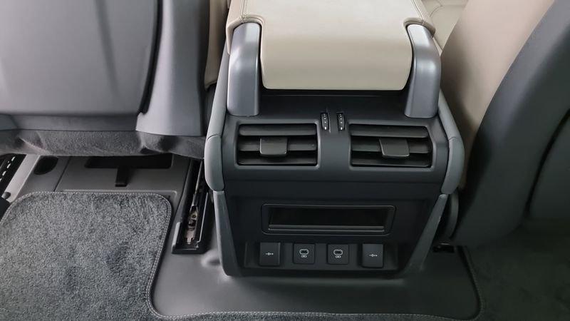 Land Rover Defender 90 3.0D I6 250 CV AWD Auto HSE