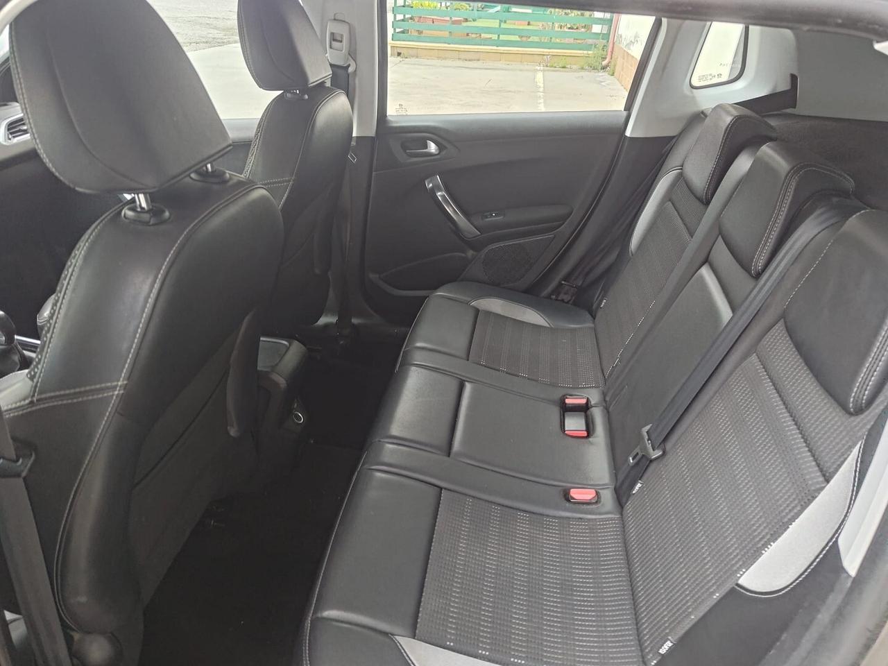 PEUGEOT 2008 1.6 E-HDI ALLURE 92 CV