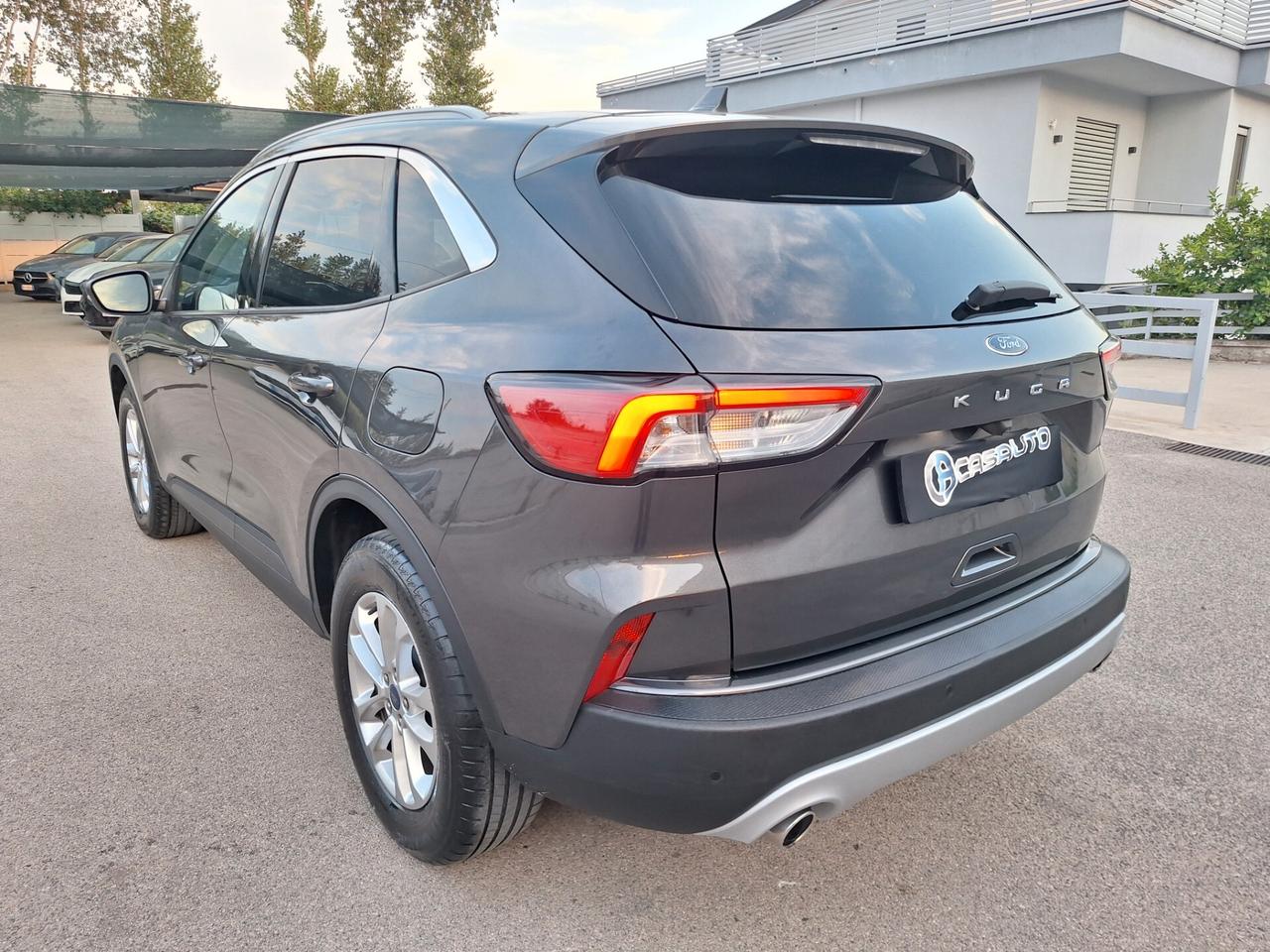Ford Kuga TITANIUM 1.5 DIESEL 120cv AUTOMAT. NAV+RETROCAM. 2022