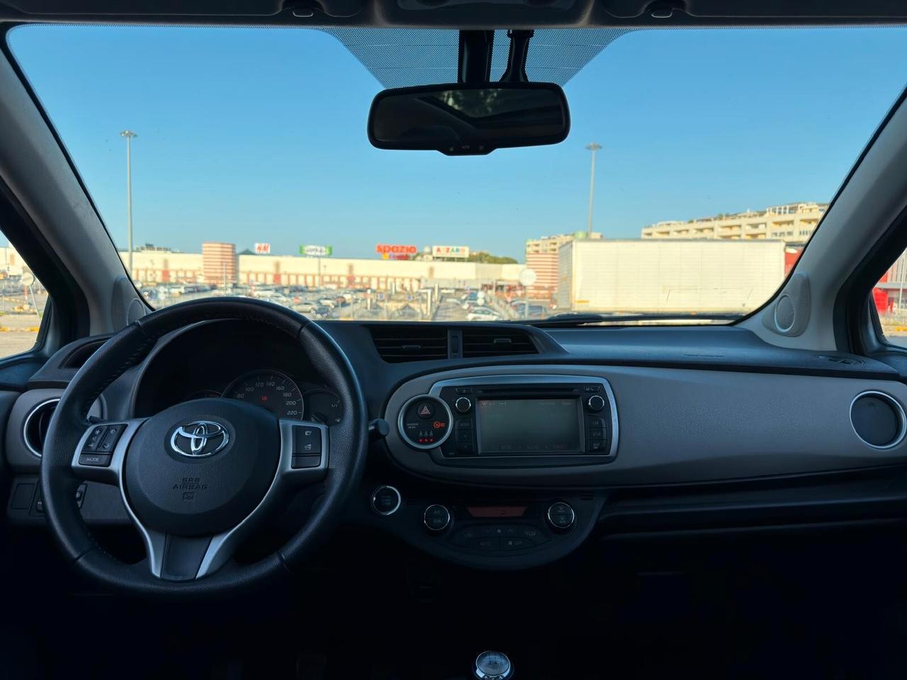 Toyota Yaris 1.4 D-4D 5 porte Lounge