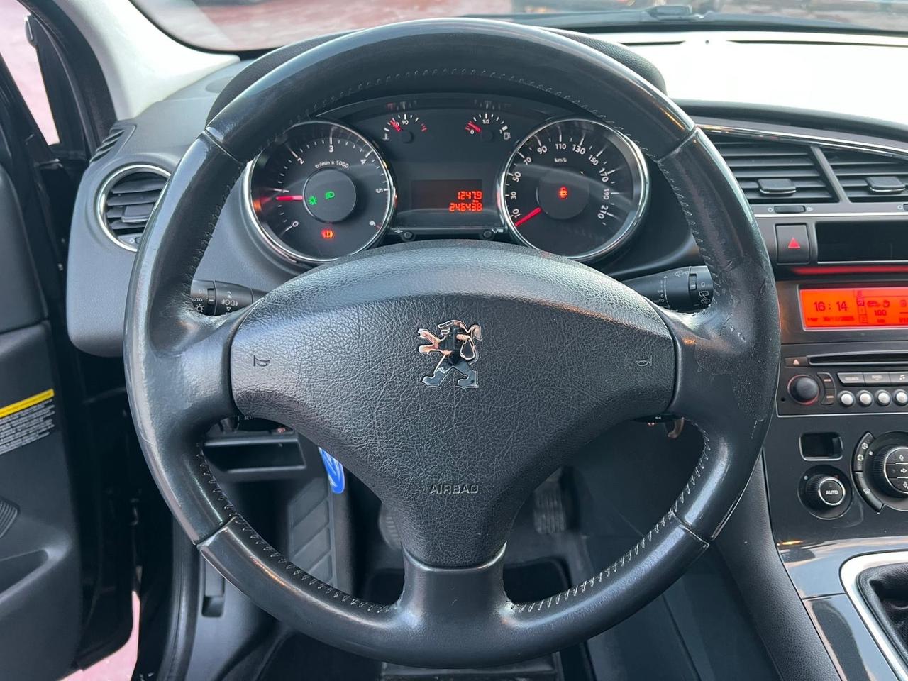 Peugeot 3008 1.6 HDi 115CV Business