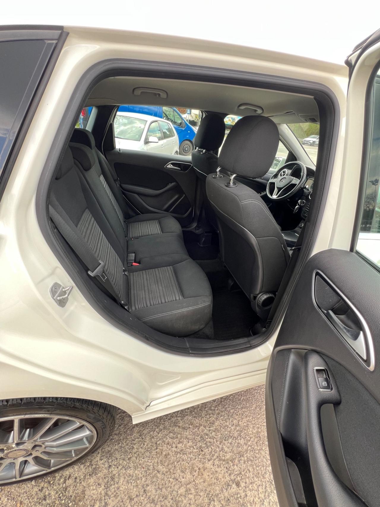 Mercedes-benz B 180 CDI Automatic Premium