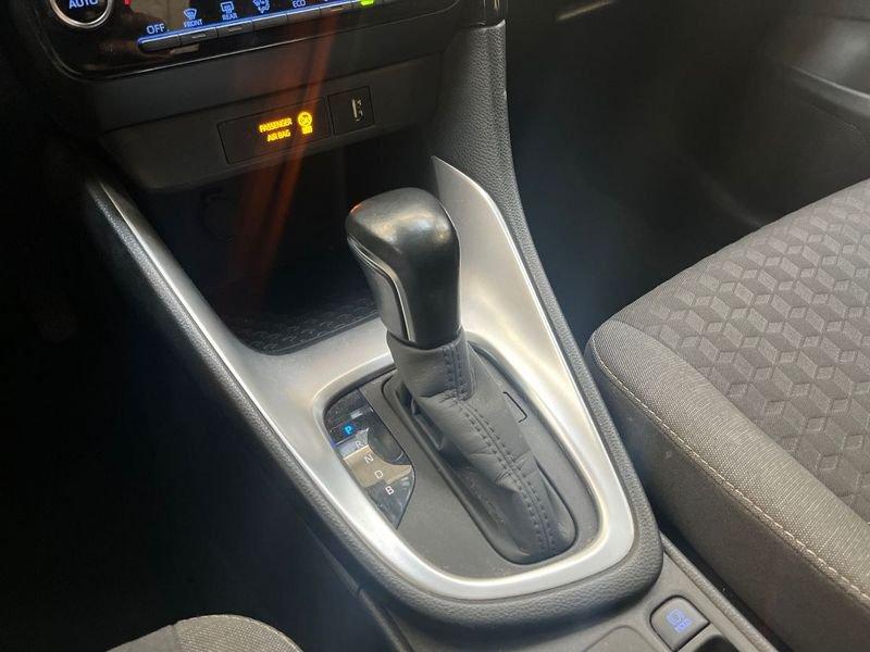 Toyota Yaris Hybrid Active MY21