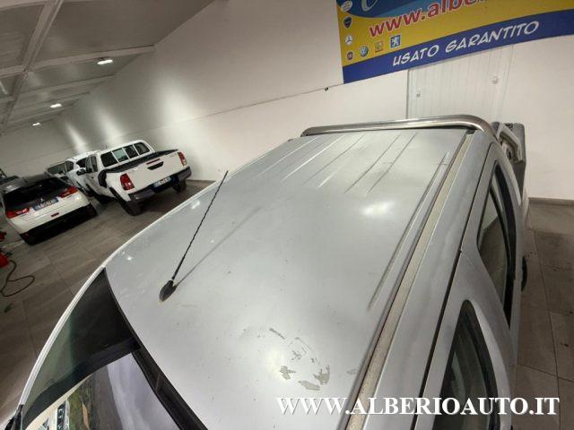 NISSAN Navara 2.5 dCi 4 porte Double Cab VEDI NOTE