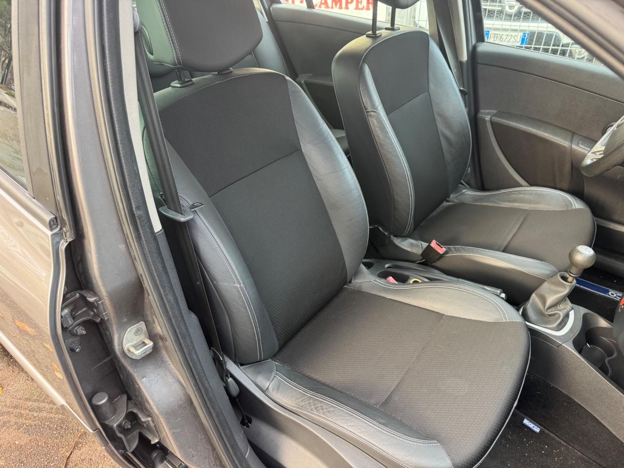 Renault Clio 1.2 16V 5P GPL neopaten garanzia 12 mesi