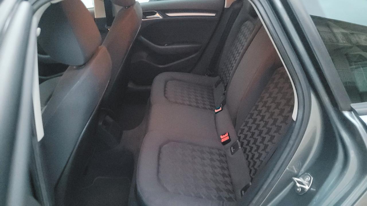 Audi A3 SPB 1.6 TDI 105 CV CR S tronic Ambition