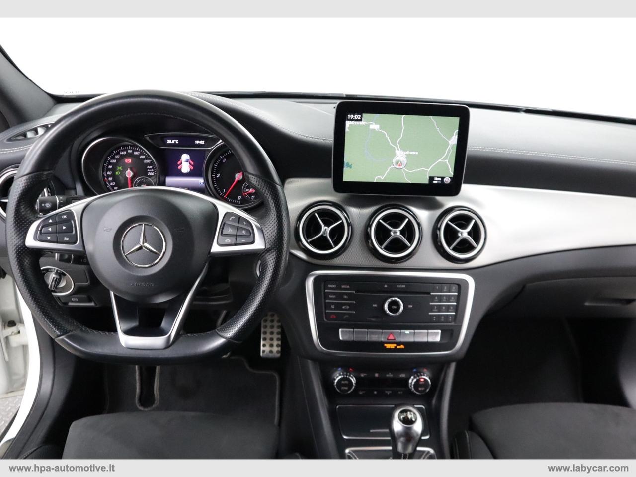 MERCEDES-BENZ GLA 200CDI AMG FULL LED NAVI PELLE CERCHI 18