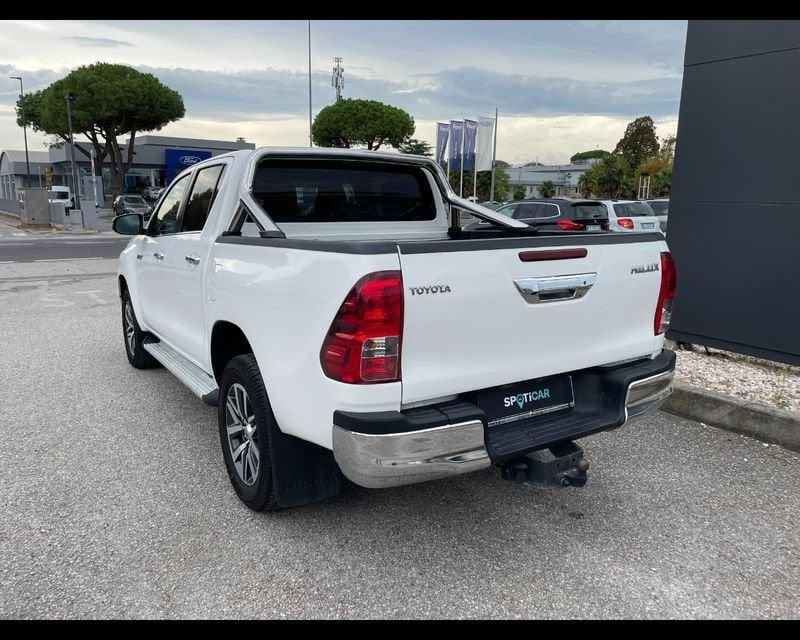 Toyota Hilux 2.4 D-4D 4WD 4 porte Double Cab Lounge