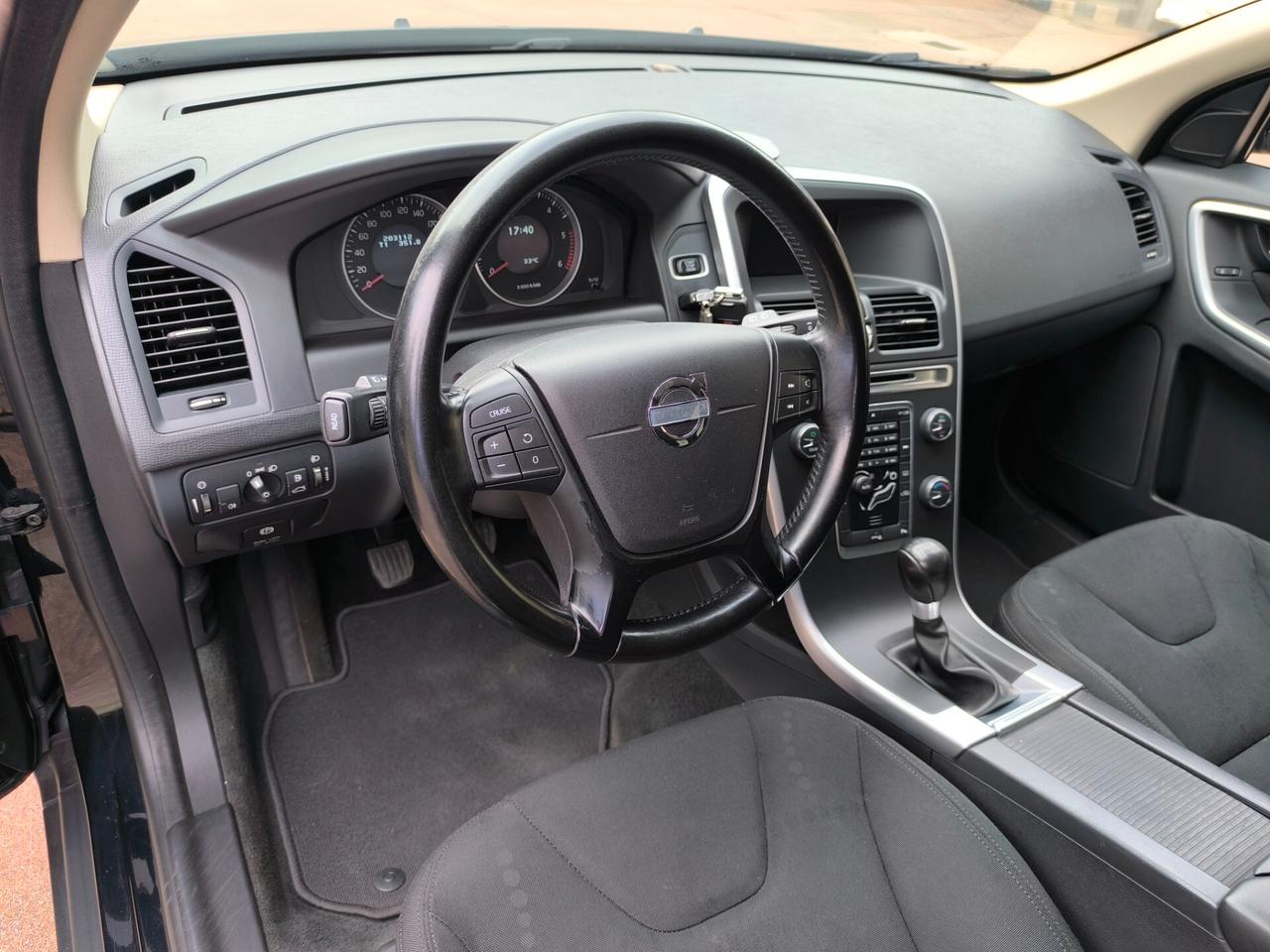 Volvo XC 60 XC60 D5 AWD Summum
