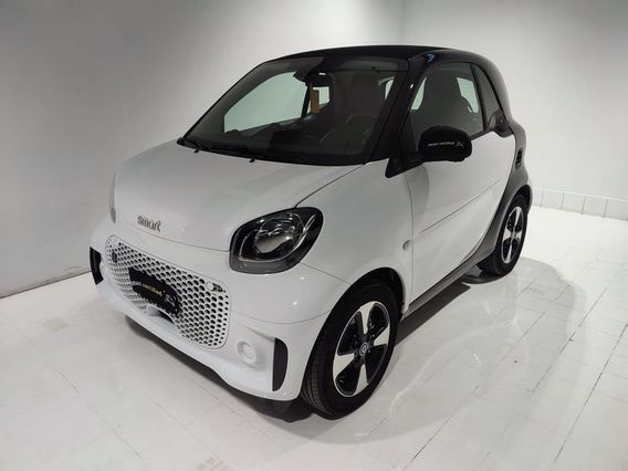 smart fortwo EQ Passion